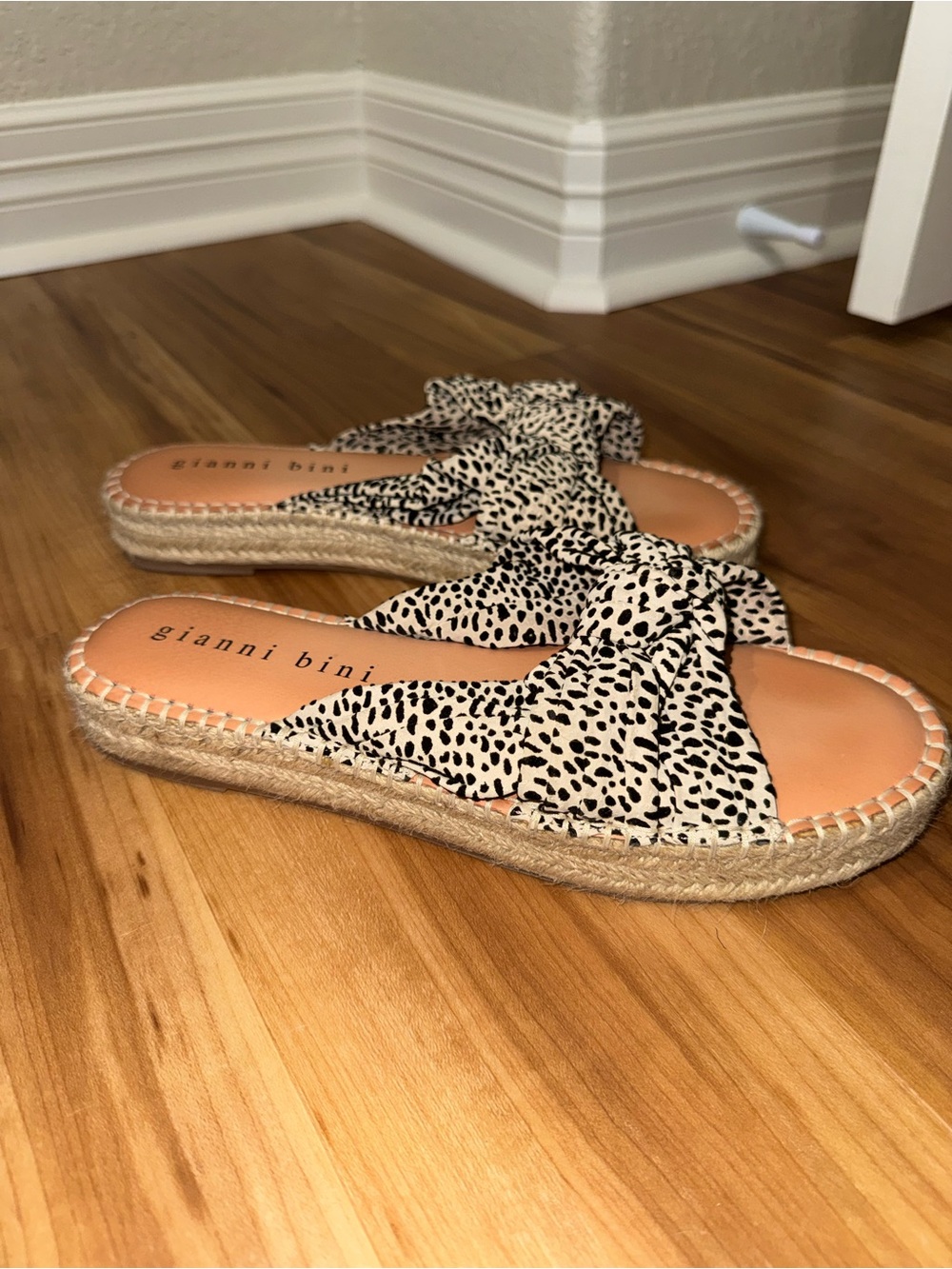 Gianni Bini Black and Beige Knotted Espadrille Slide